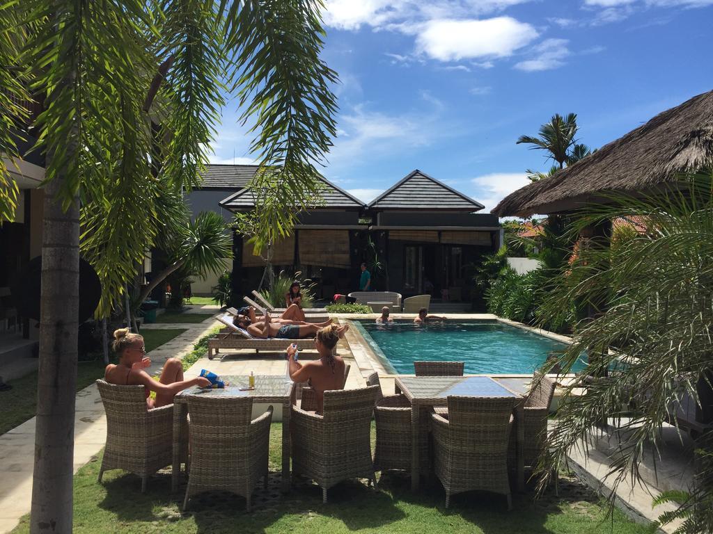 Jonsen Homestay Canggu Exterior foto